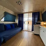 Yate En , Experiencia Unica بوتيل
