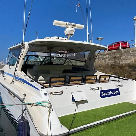 Πλωτό κατάλυμα Yate En , Experiencia Unica