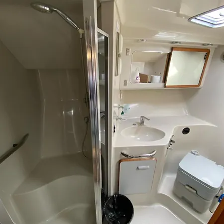 Yate En , Experiencia Unica 기욘