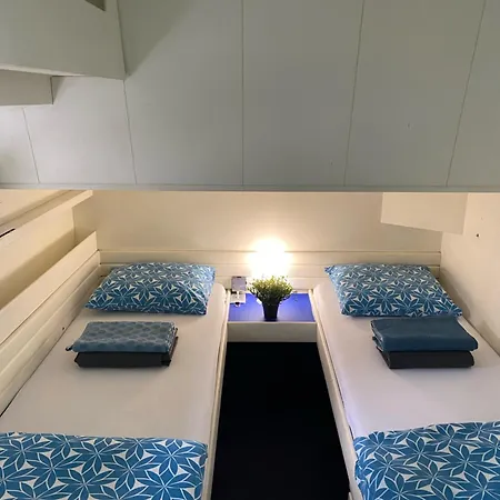 보트호텔 Yate En , Experiencia Unica 기욘