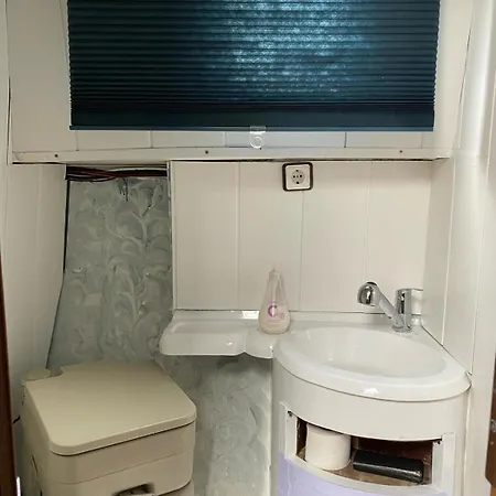 Yate En , Experiencia Unica 보트호텔 *