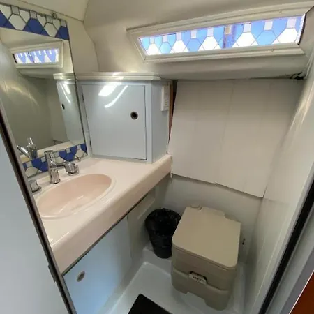 보트호텔 Yate En , Experiencia Unica 기욘